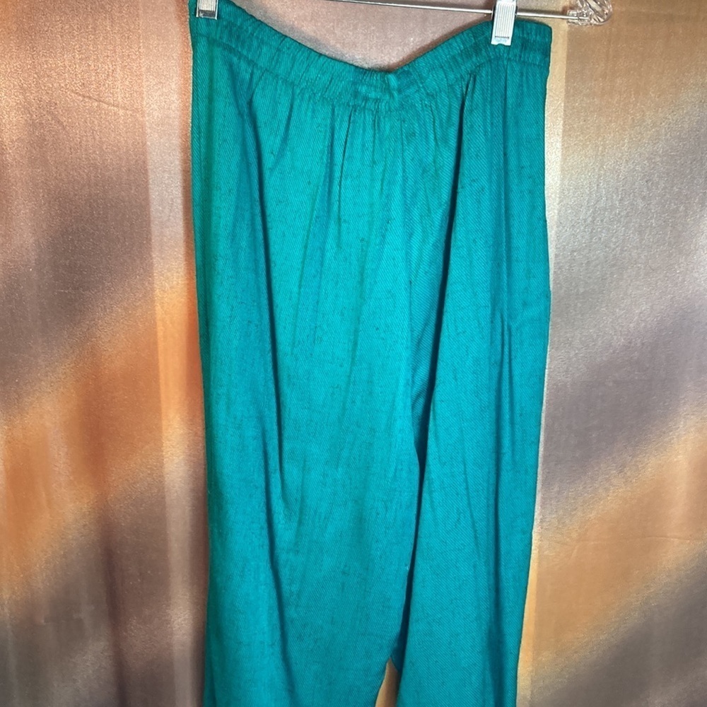 Vintage 80’s color block pant suit. Turquoise and pink. 42” chest 15” waist 135 - Picture 4 of 5